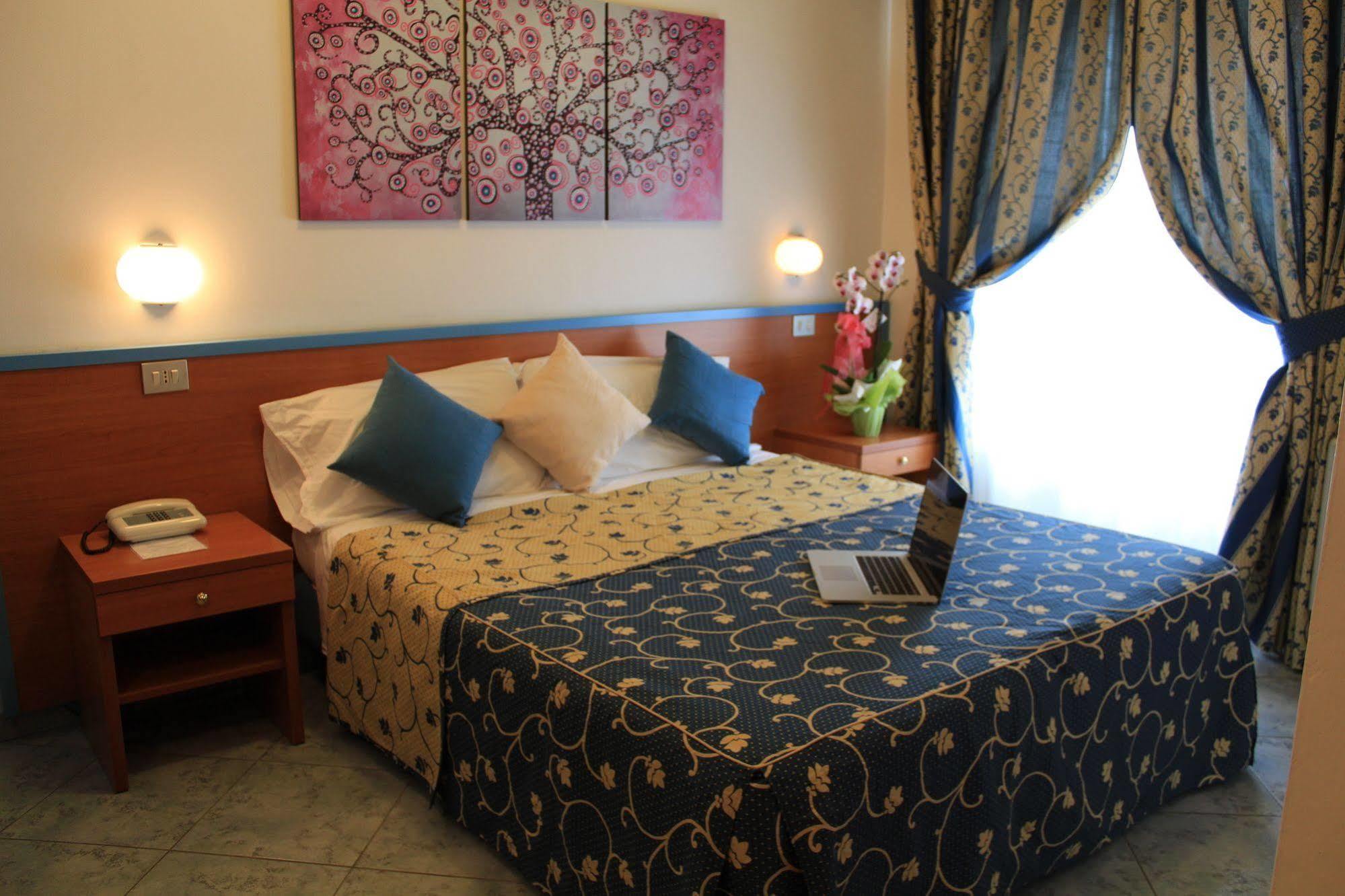 Hotel Paradise فانو المظهر الخارجي الصورة